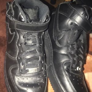 Black Nike Air Forces